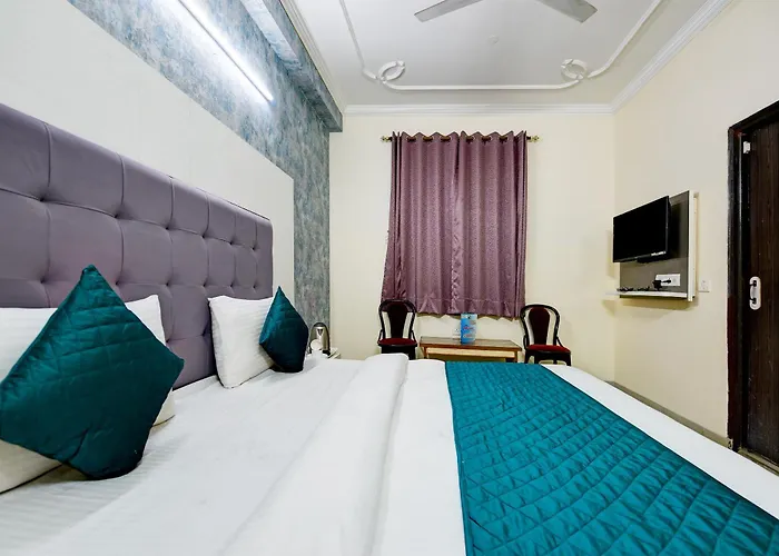 Hotel Mayank Plaza-Near Igi Airport Terminal-3