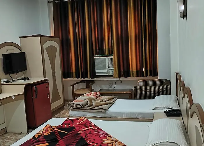 Guests house Yatri International
